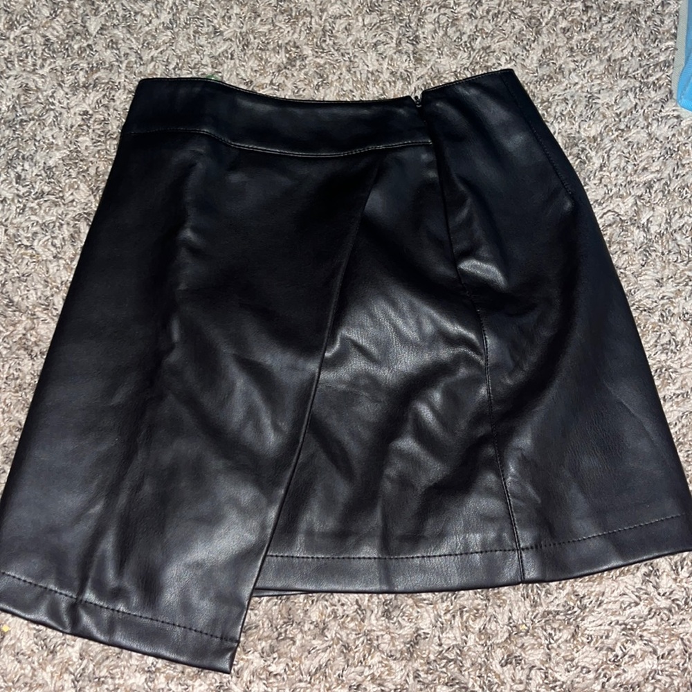 Leather skirt